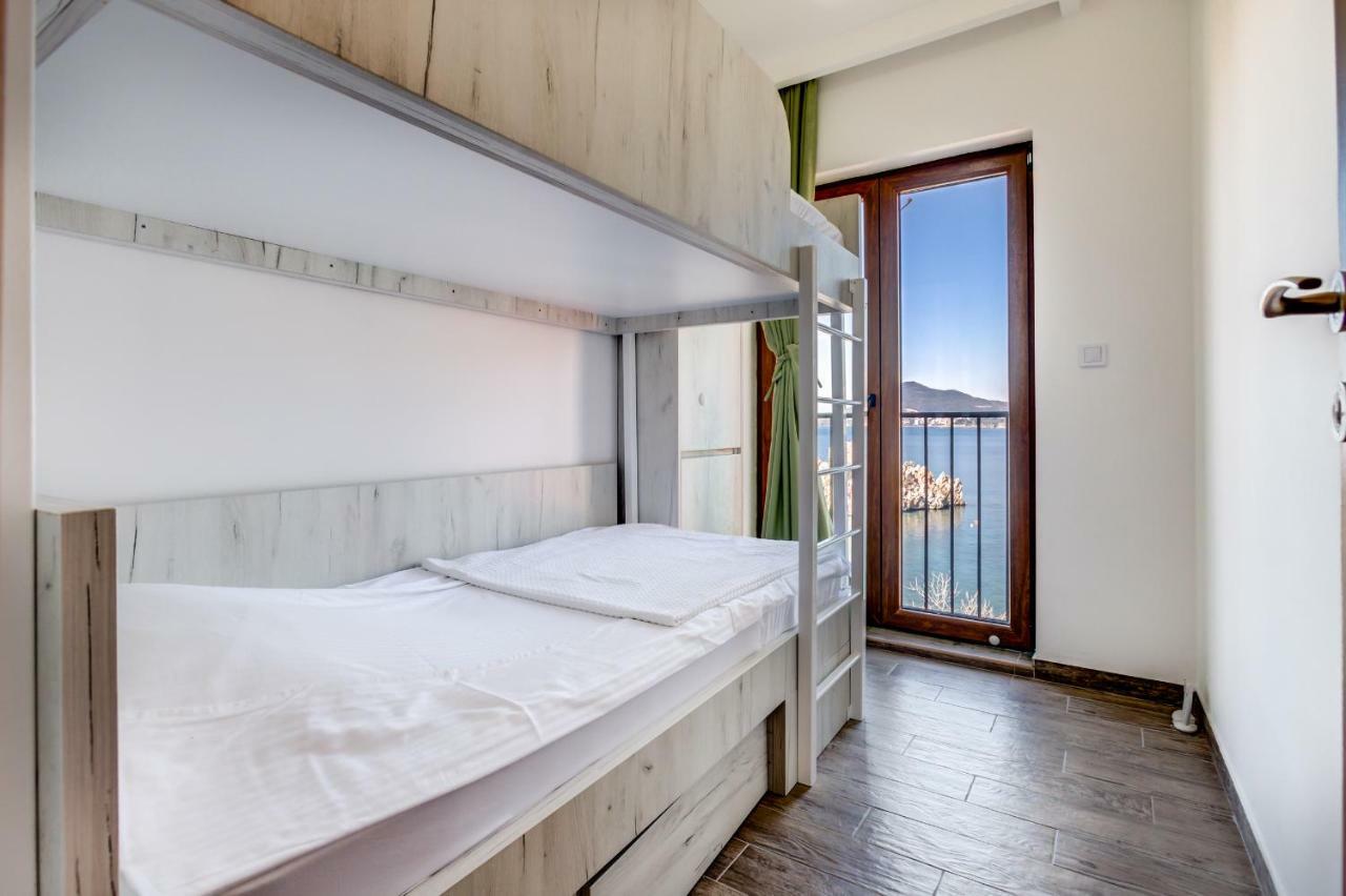 Mima Apartments Sveti Stefan Exterior photo